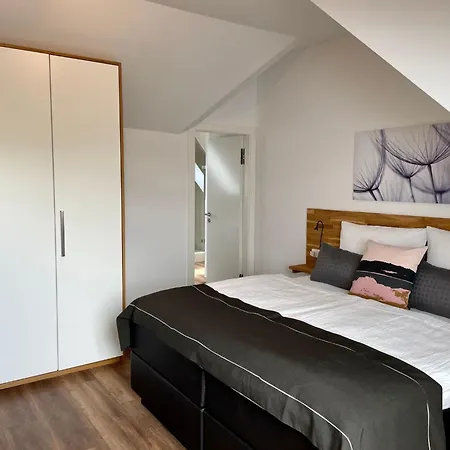 Mit Balkon By Interhome *